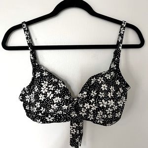 Target swimsuit top size M